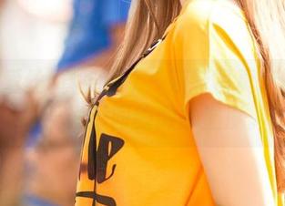 AISS爱丝(黄金版) – 索菲写真套图：穿行于光影间的微妙温度。