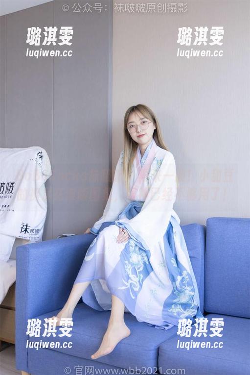 BoBoSocks袜啵啵 - 再来一波！小甜豆的裸足花絮版图集，眼神已经不够用了！