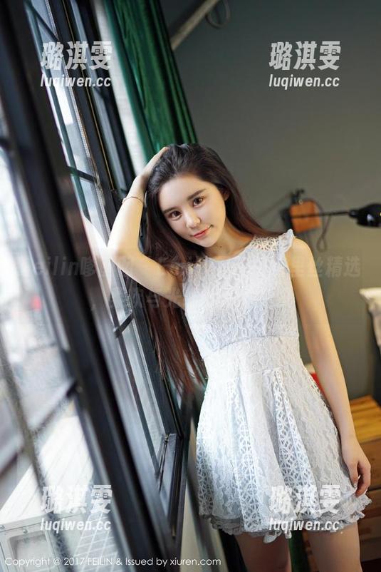 Feilin嗲囡囡-Emily尹菲 Feilin嗲囡囡 - Emily尹菲的裤里丝精选,柔软与光线的绝妙交织