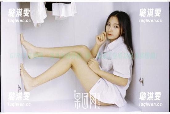 GIRLT果团网 - 当毛衣遇到龚玥菲，别忘了查收这份免费图册！