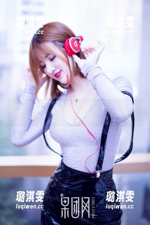 GIRLT果团网 - 龚玥菲的夏天写真合集：一场视觉的清爽风暴