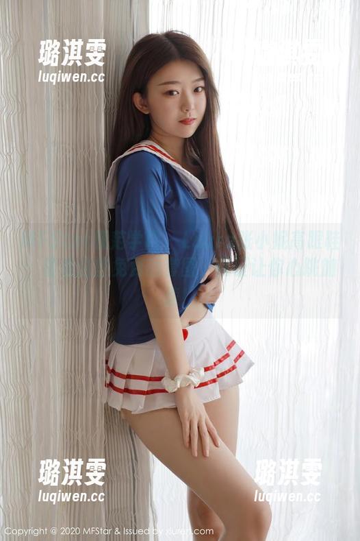 MFStar模范学院 - Laura张小妮高跟鞋：看看这些免费的套图，保证让你心跳加速！