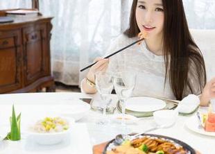 MiStar魅妍社 – 刘钰儿私拍背后的兔女郎故事：不止是外表的可爱！