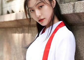 MiiTao蜜桃社 – 一张免费照片，看爱丽莎Lisa的裸足如何征服你心？