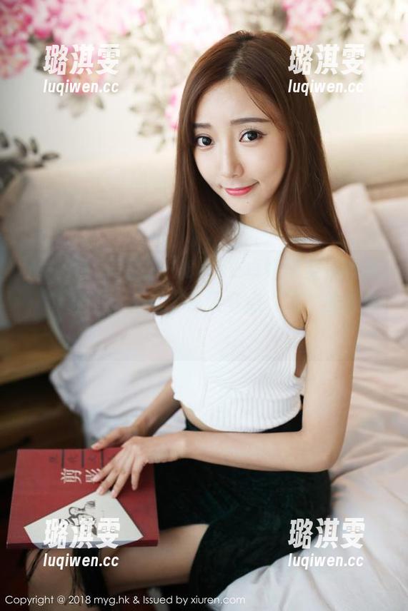 MyGirl美媛馆 - Cris_卓娅祺空姐写真：下载吧，让这个夏天多点“飞”的灵感！