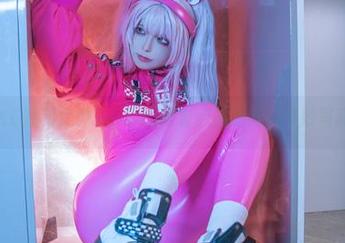 NIKKE胜利女神，Quan冉有点饿和她的奇妙写真冒险