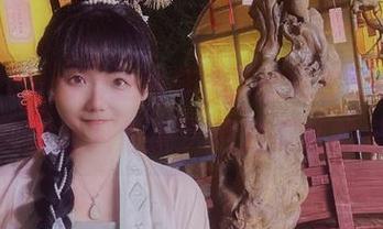哦，Sayako＿今年4岁的死库水cos，下载时我只想说这绝对是我的菜！