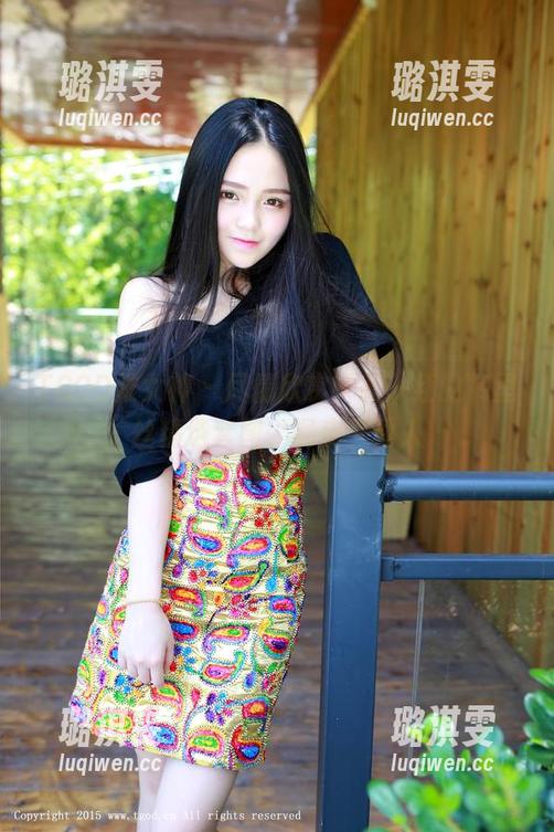 TGOD推女神 - 尽情欣赏，孔一红的裤里丝精选套图，调皮又诱人