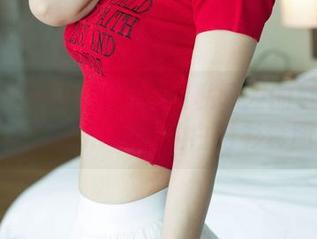 UGirls尤果网 – 想看看私喷发的魅力？来看看Sukki可儿的白衬衫套图吧