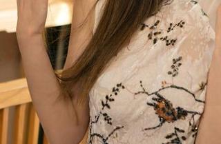 UGirls尤果网 – 何嘉颖的死库水精选出口——杀伤力满分的作品集！