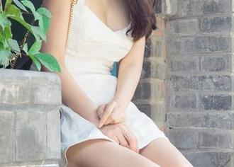 UGirls尤果网 – 揭秘陈怡曼学姐的私房瞬间，图片美到炸裂！