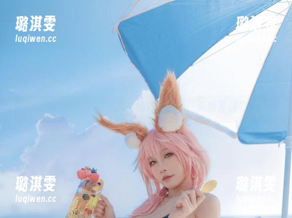 Uki雨季与靡烟旗袍的完美碰撞：清晰度爆表