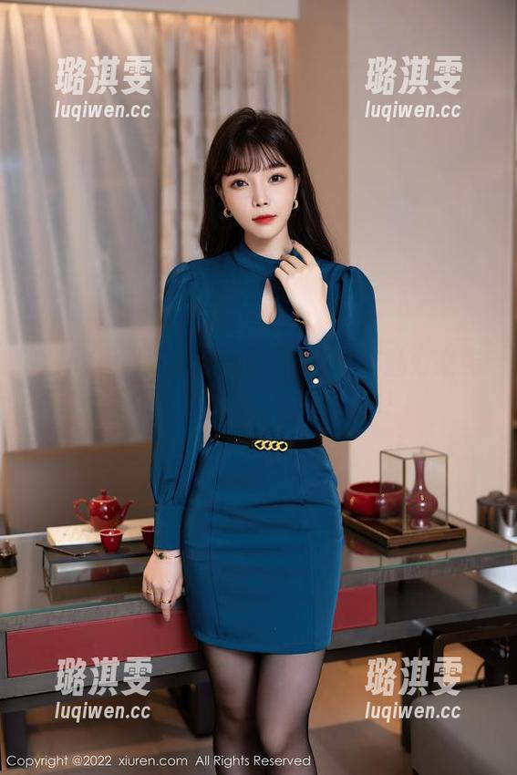 Xiuren秀人网-王曼柔 Xiuren秀人网 - 王曼柔的制服魅力来袭,下载后小心别被电到哦!