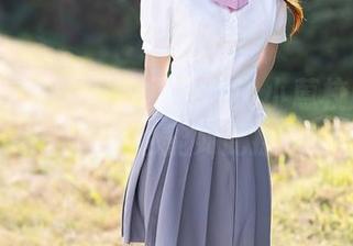 Xiuren秀人网 – 更新！谢小蒽校服合集，校园风也能如此撩人！