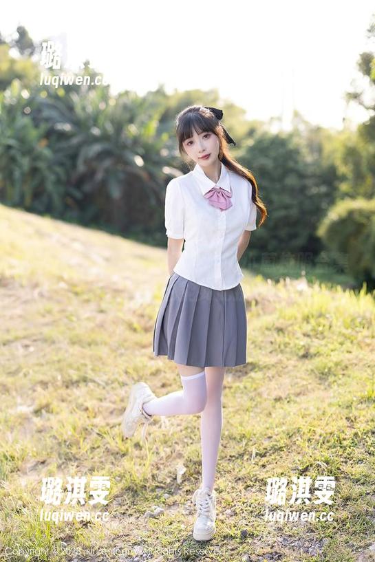 Xiuren秀人网-谢小蒽 Xiuren秀人网 - 更新!谢小蒽校服合集,校园风也能如此撩人!