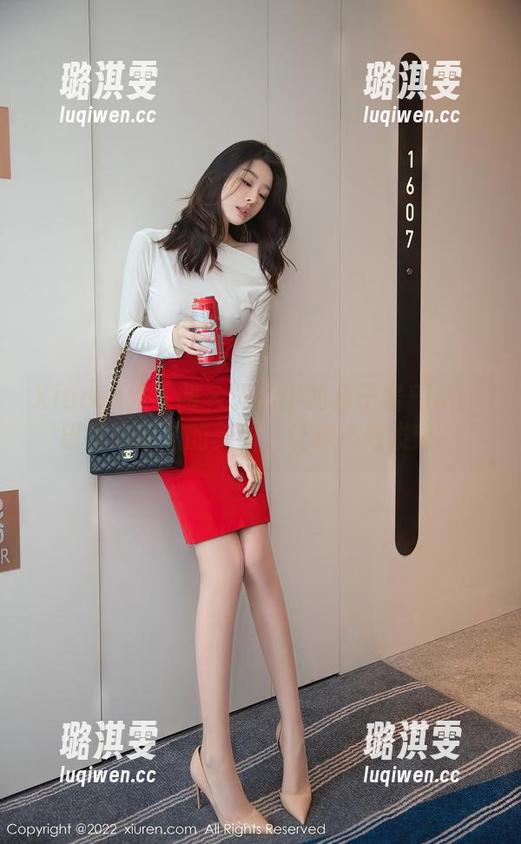 Xiuren秀人网-鱼子酱Fish Xiuren秀人网 - 光影中的鱼子酱Fish:巴厘岛旅拍的美图,让你心底发热。