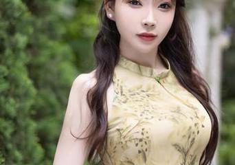 Xiuren秀人网 – 麻布学妹的私房连体衣图集：美好瞬间，触手可及