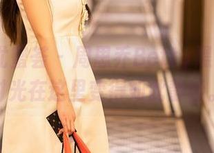 YouMi尤蜜荟 – 周思乔Betty黑白美图，时光在这里变得如此静谧。