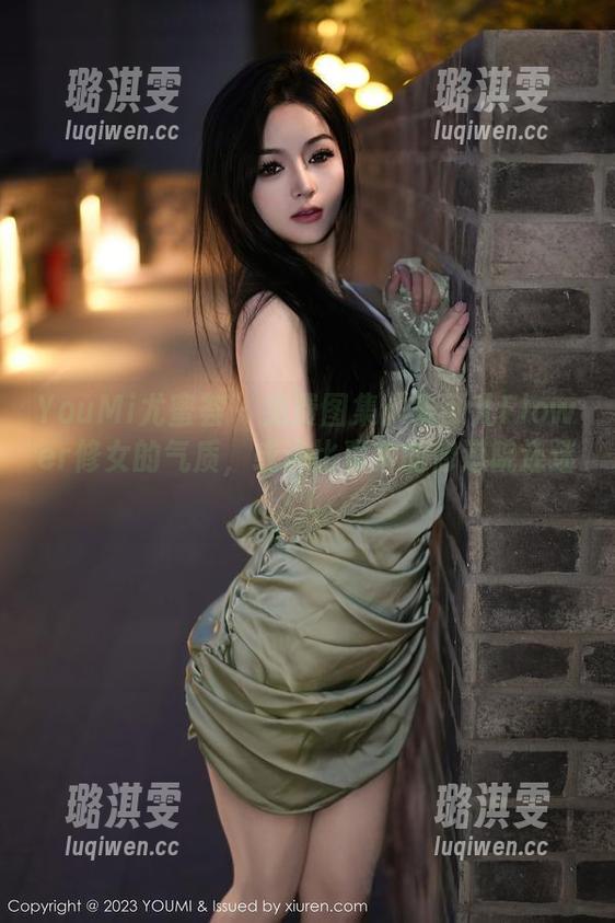 YouMi尤蜜荟 - 免费图集：朱可儿Flower修女的气质，或许比真实的修道院还迷人