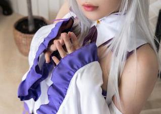 再见了普通澡堂，Yuna(윤아)的浴缸写真集教你花样泡澡！快速下载