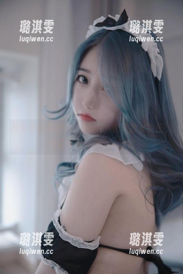 eloise软软 时光停驻的瞬间:eloise软软的水手服,为你呈现完美cos图包