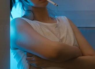 nagesa魔物喵的油亮全套图片，真有种想一探究竟的冲动