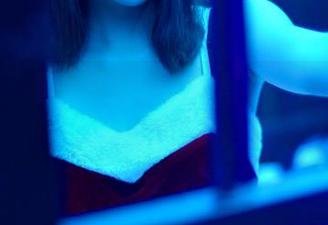 pans – 看了梦梦的透明写真，我开始怀疑自己对美的定义