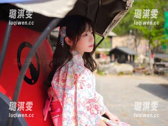想知道Wuyo的网袜魅力？快来看看这组免费图集！