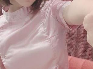 けん研的吊带写真，高清效果下让我都想试试衣服了！