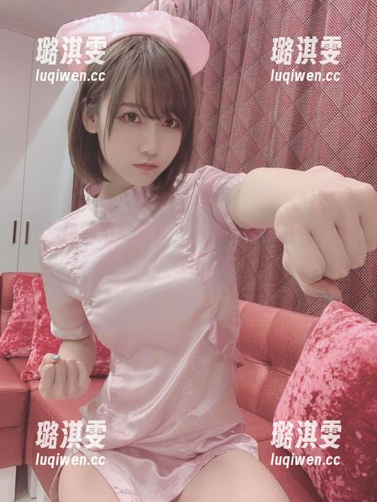 けん研的吊带写真，高清效果下让我都想试试衣服了！