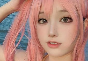 七七娜娜子：天使的垂坠与Cos的魔力图册！你看到了吗？