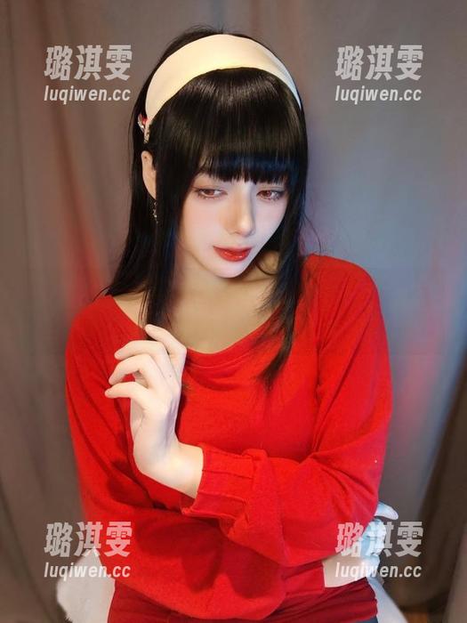 观看九言的女仆图包，谁能抗拒这个诱惑？
