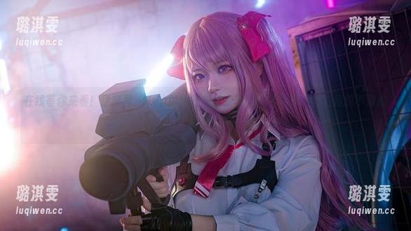 伊喵君_Nya 在线等你来看!伊喵君_Nya的碧蓝航线黎塞留泳装写真,真的是想不到的清新!