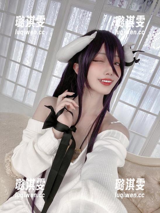 切切celia与体操服全套图集，谁说体操只能是力量的展示？