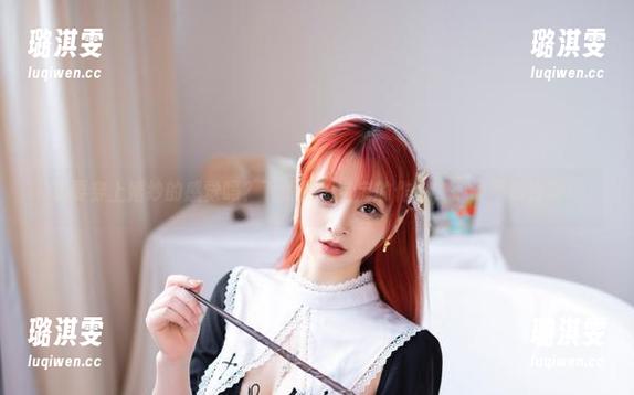 想要穿上婚纱的感觉吗？下载叉子宝宝的作品，心动不如行动！