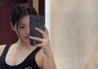 微密圈 – 奶宝妹纸带你撞进夏天的怀抱，快来下载这些写真，一起来感受那股热情！