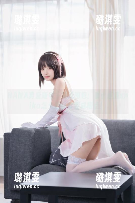 HANA真爱版电子壁纸图包：看小鹿鹿shika怎么把日常变成槽点！
