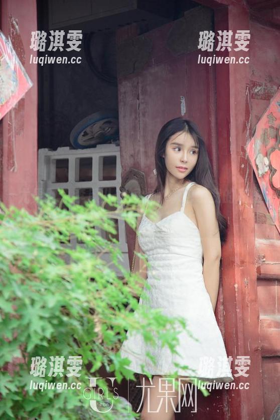 尤果网 - 李颜儿的短裙，承包了我的私拍和美图，一键Get！