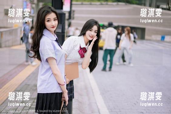 尤蜜荟 - 精选小海臀Rena图集：她的女王之路，从未平凡！