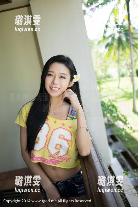 推女神 - 无圣光的梦幻，一张张谢忱倬的裤里丝照片在低语