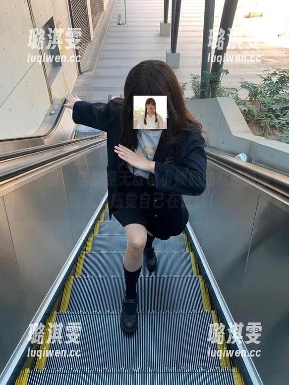 无敌哒小姨妈 微密圈 - 这就是无敌哒小姨妈的私拍制服图集,感觉自己在云端!