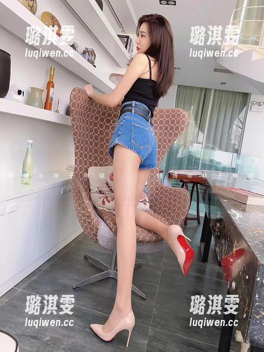 微密圈 - 环游腿界，林子喵Lynne图包带你看长腿的正确打开方式！