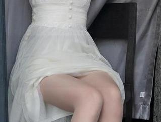 梦丝女神 – 看完苏柔的裤里丝写真，下载按钮是不是突然变得格外重要？