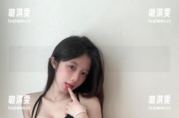 微密圈 - 全套原图上线！火龙果羊和她的红裙，本季最值得一赞的组合！