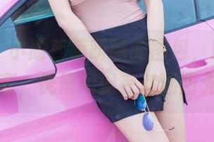 爱蜜社 – 小丽莎萌萌哒的图包，剧情感觉多变，恍惚间像在追逐阳光。