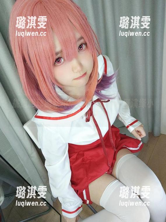 挑逗眼球的私拍：看神沢永莉如何演绎小墨的瞬间