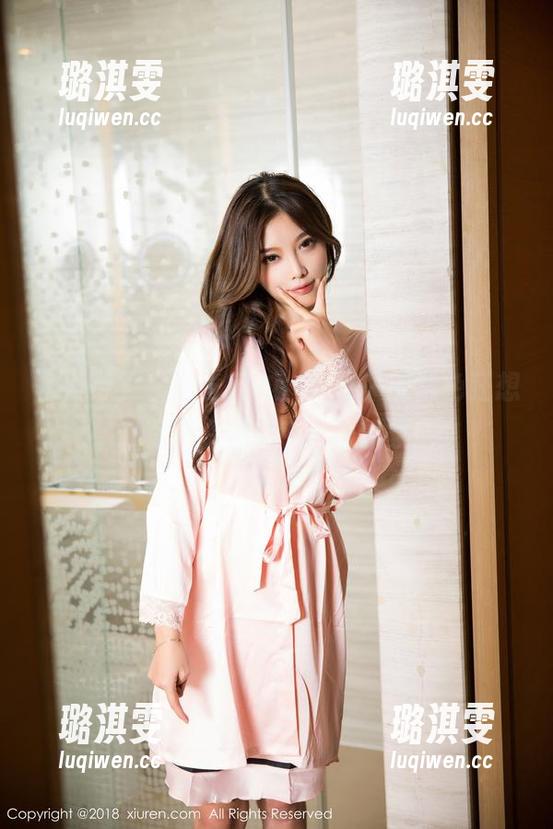 秀人网-拍黄瓜girl 秀人网 - “拍黄瓜girl”带来的黑色狂想:写真资源超乎你的想象!