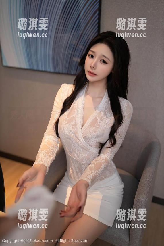 秀人网-王馨瑶yanni 秀人网 - 王馨瑶yanni泳装大片,想看就看,下载全免费,不怕你不来!