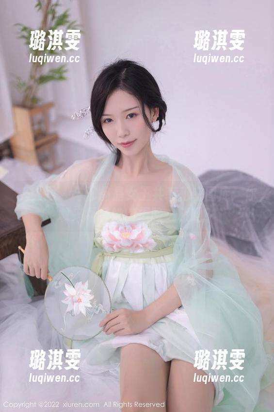 秀人网 - 与邹晶晶女王共享秘密图库：你敢来看看她的探险之旅吗？
