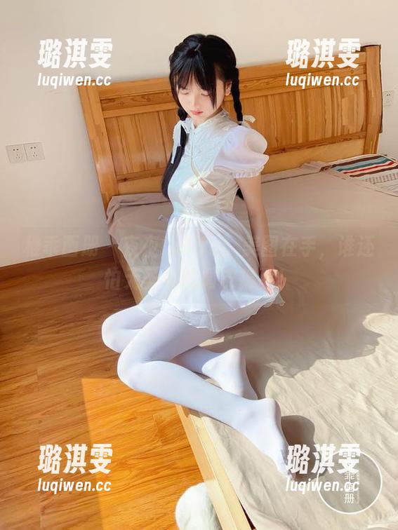 稚乖画册 - 夜夜Lolita：美图在手，谁还怕无圣光的调皮捣蛋！